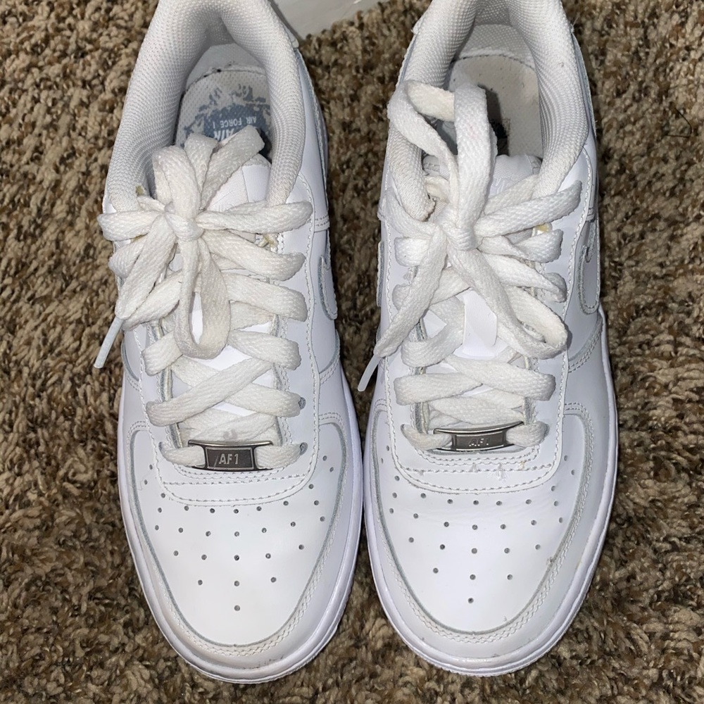 LIGHTLY WORN, EASILY CLEANED